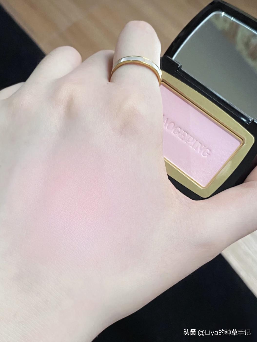 零基础新手化妆指南，手把手教你化妆用品怎么选