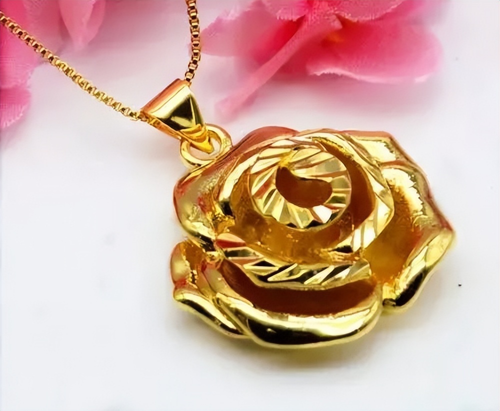 黄金项链s扣怎么戴不容易掉落,黄金项链w扣怎么戴结实