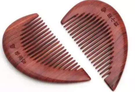 让女朋友感动到哭的礼物100件,最容易让女友感动的情人节礼物