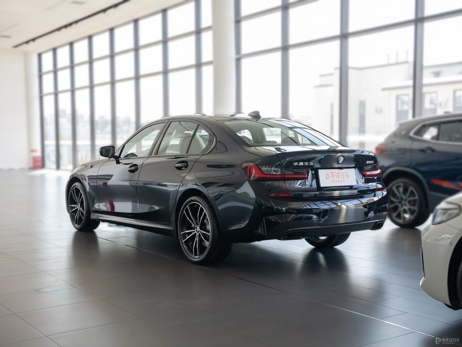 宝马3系330li曜夜运动版评测,宝马3系330i曜夜运动版2023评测