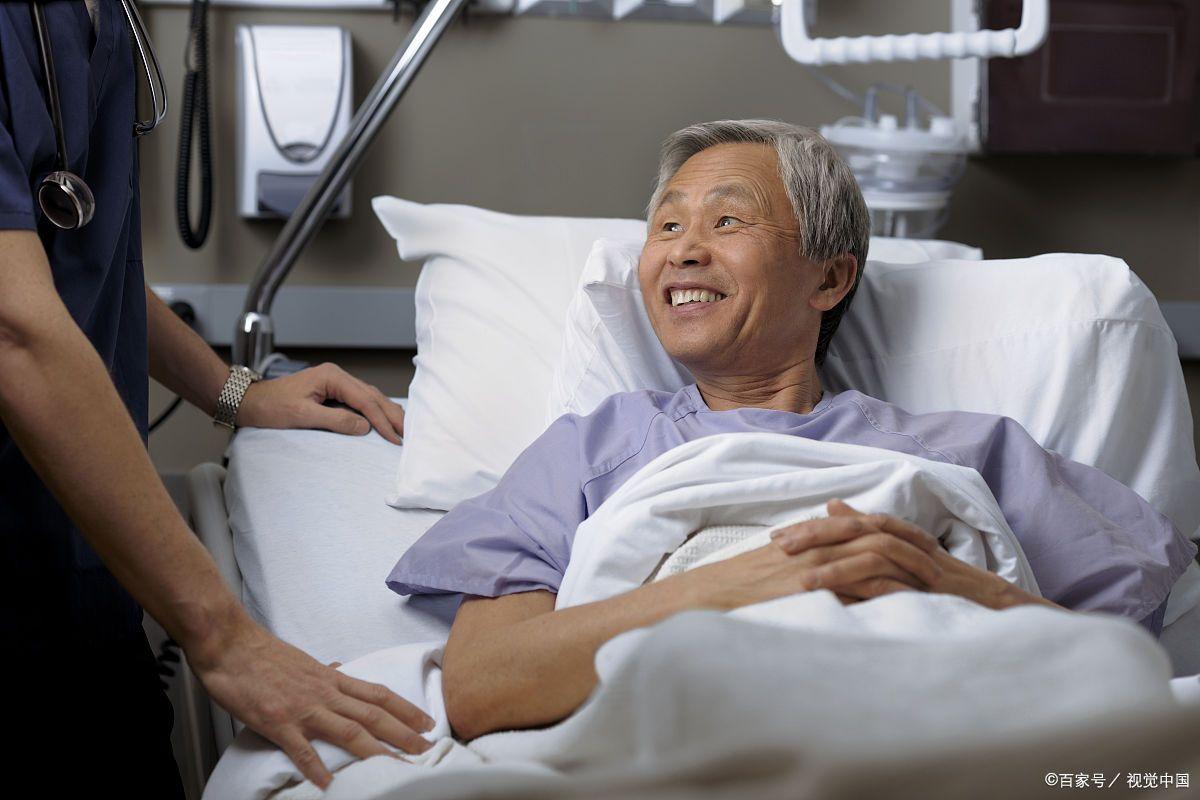 那年，我送一个受伤的大姐去医院，和她的小姑子发生了一段感情