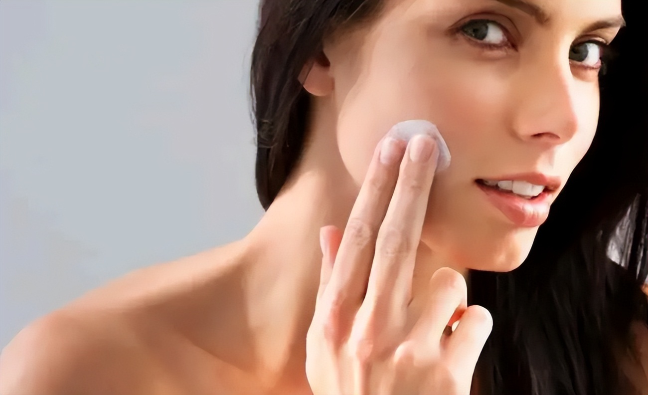 佰草集护肤品修护舒缓,皮肤受损修复力强的护肤品有哪些