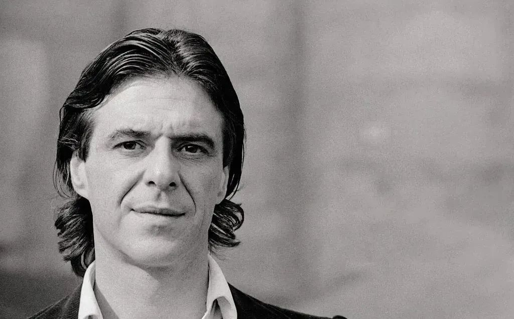 行走在路上的建筑设计师,站在自由之巅