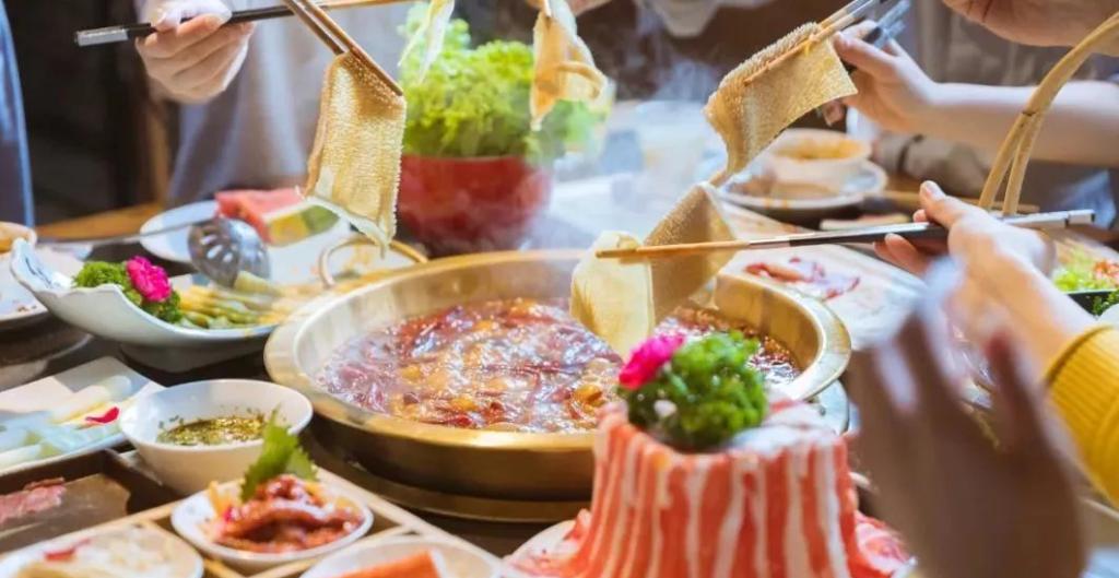 肩膀酸痛是不是糖尿病引起的,肩膀酸麻无力是肩周炎的症状吗