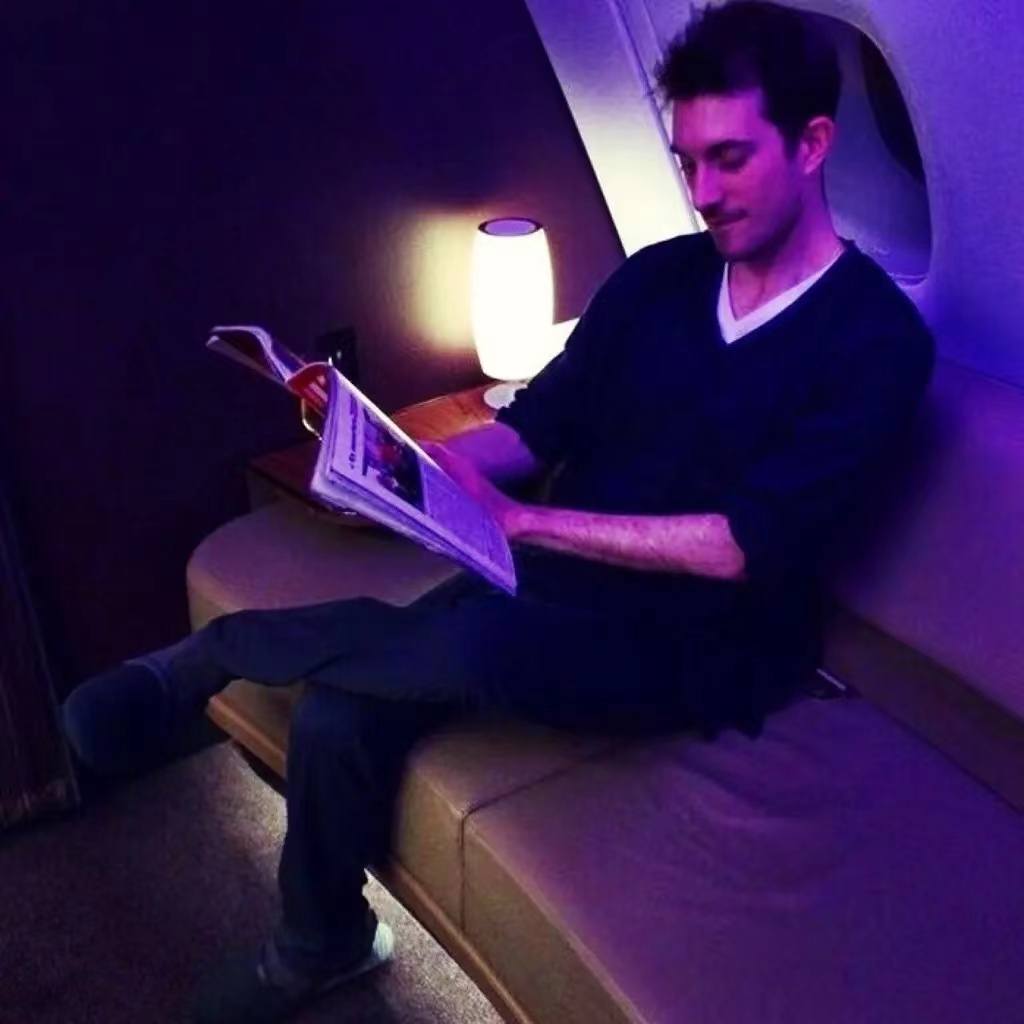 90后小伙从农村外出务工,美国90后小伙纪录片