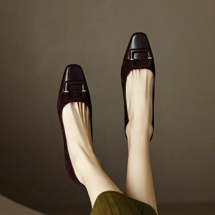 西班牙设计师设计格尔尼卡高跟鞋,韩国高跟鞋设计