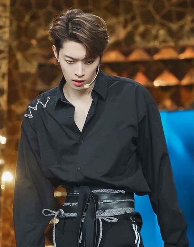 木子洋走过ck吗,偶像练习生木子洋舞台对决