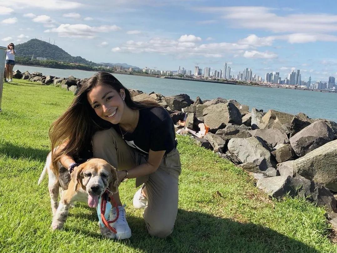 巴拿马有自己的货币吗,巴拿马华人人口多少