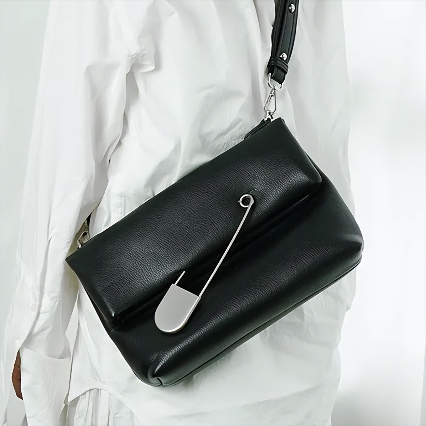 520送女友包推荐2000左右,520送朋友们礼物便宜