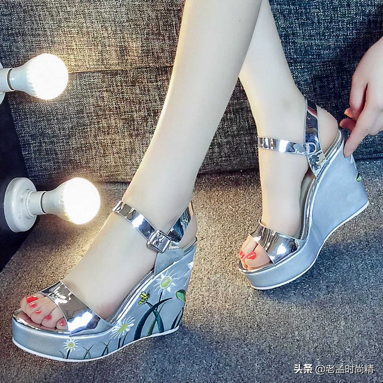 鱼嘴鞋坡跟搭配,鱼嘴鞋坡跟鞋