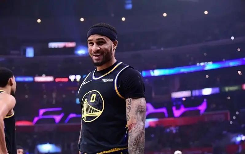 小佩顿6年9支球队,小佩顿勇士总冠军