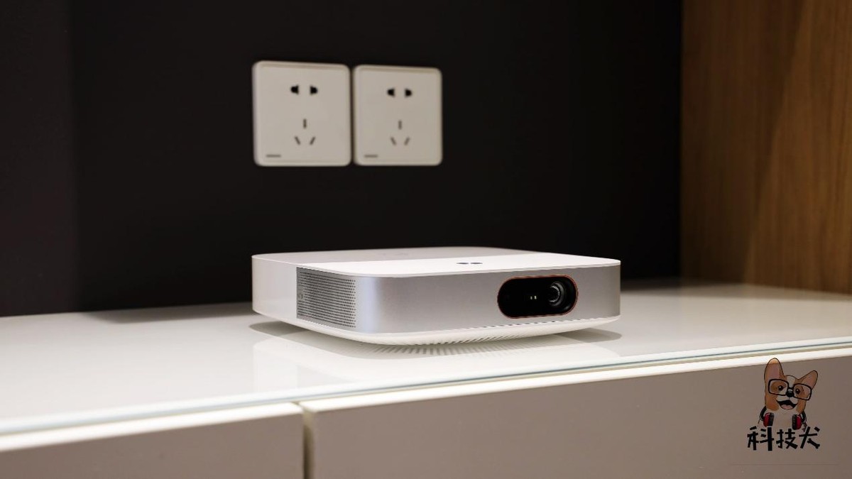 联想小新520投影仪观影效果,联想小新520投影仪测评