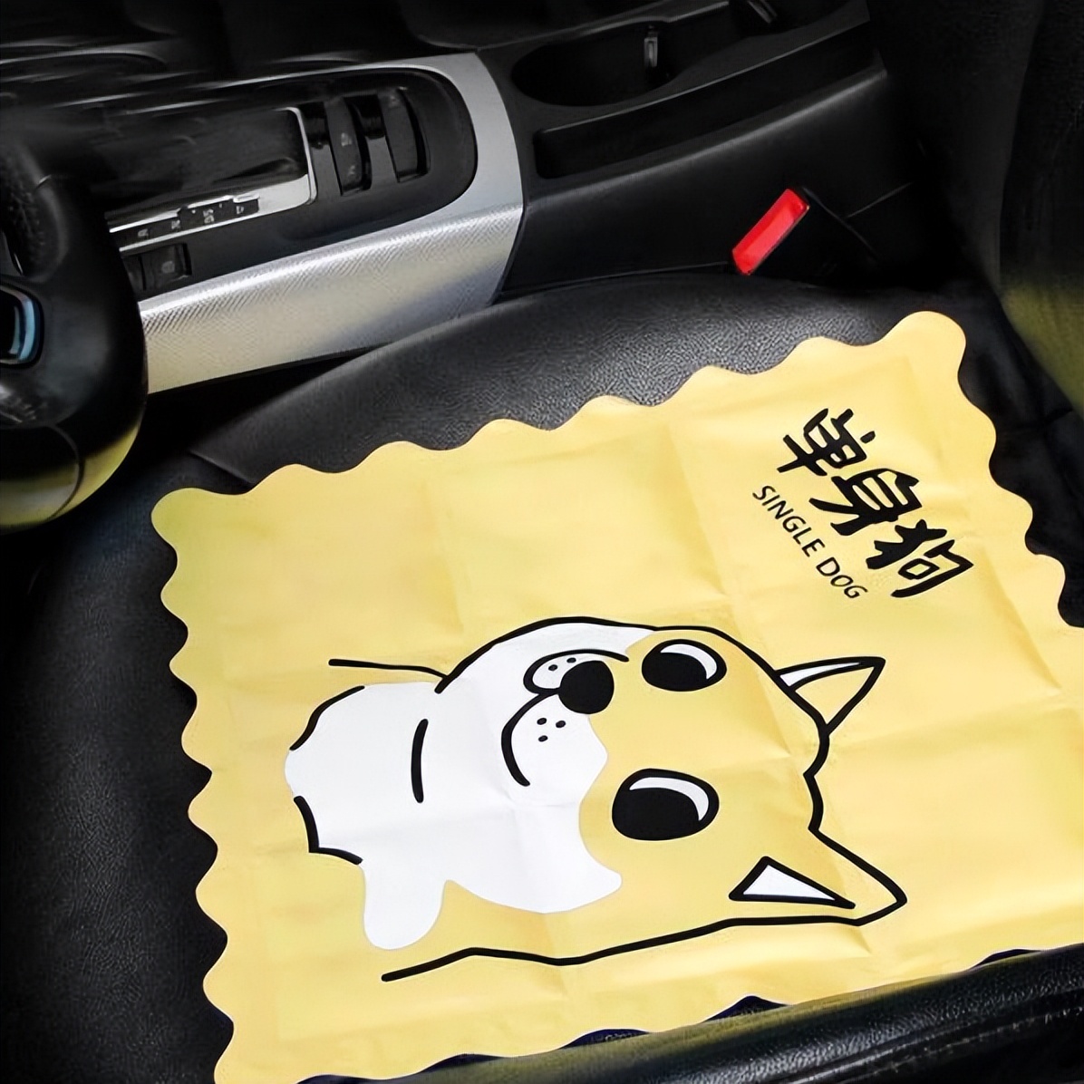 夏天车内快速降温的正确使用方法,夏天车内快速降温