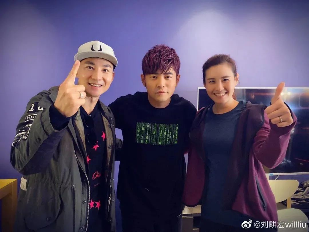 49岁刘畊宏突然火了！直播收入10天暴涨10倍！下一个李佳琦？