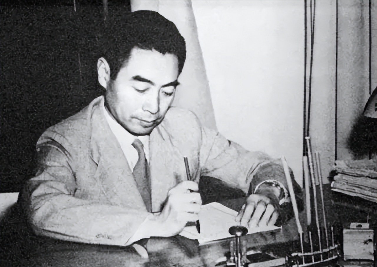 她丈夫牺牲后，毛主席悲伤不已亲写挽联，而她转嫁丈夫兄弟