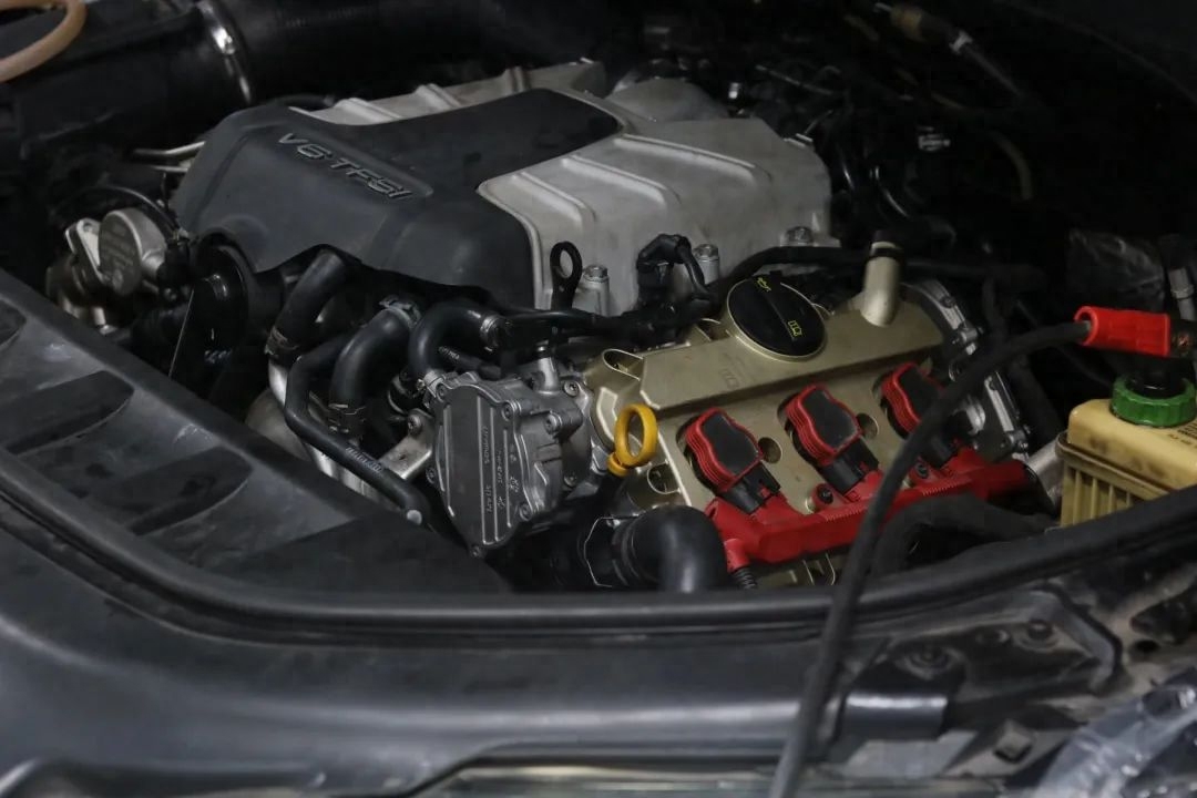 江苏13款柴油奥迪q7翻新,大哥买奥迪q7