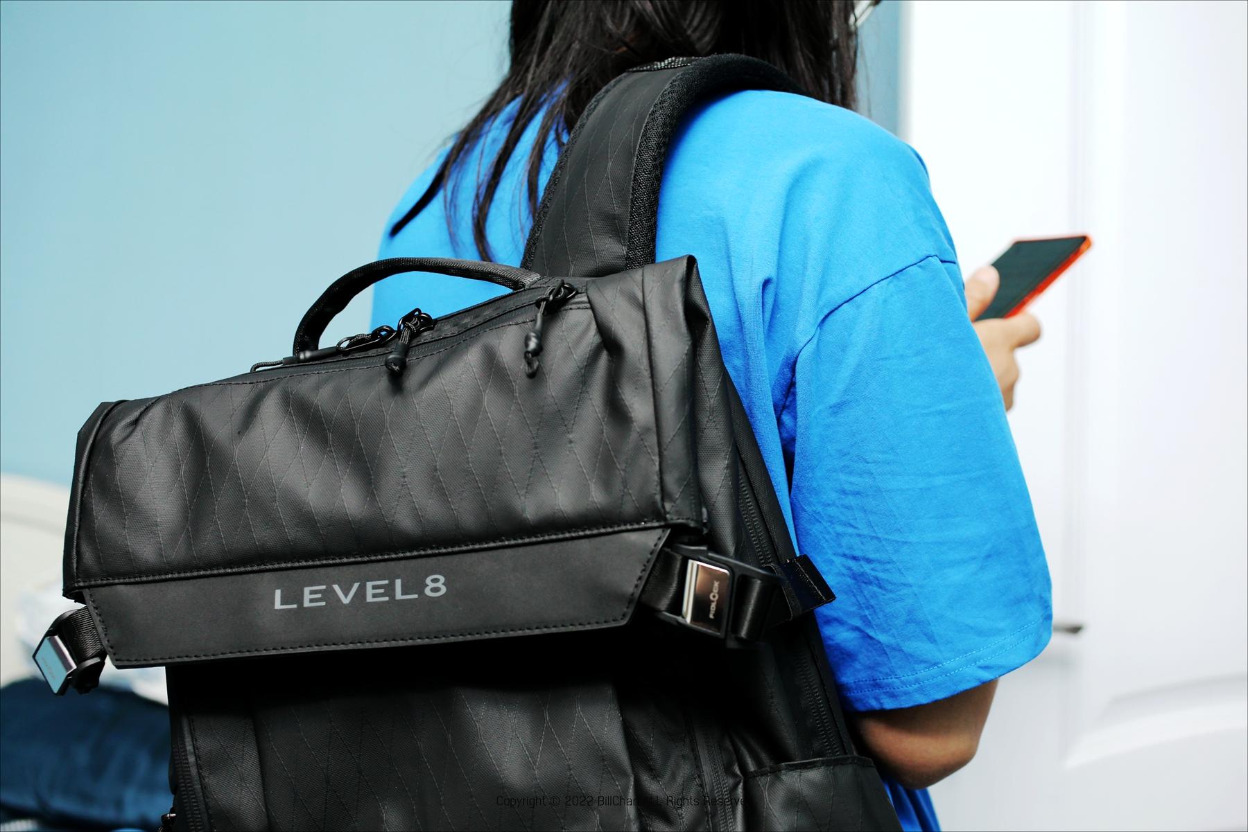 把行李箱背在身上,20寸行李箱8号地平线