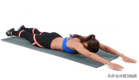 怎么治疗腰间盘突出压迫的神经痛,造成腰间盘突出原因及医治方法