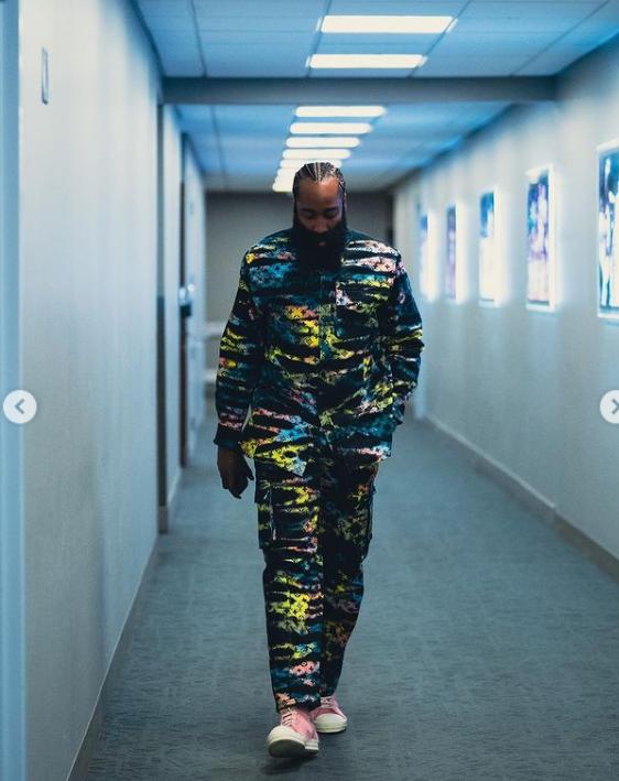 哈登豪宅豪车 (哈登晒豪车)