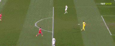 意大利全场狂轰32脚射门难破门,意大利杯米兰德比比分狂虐