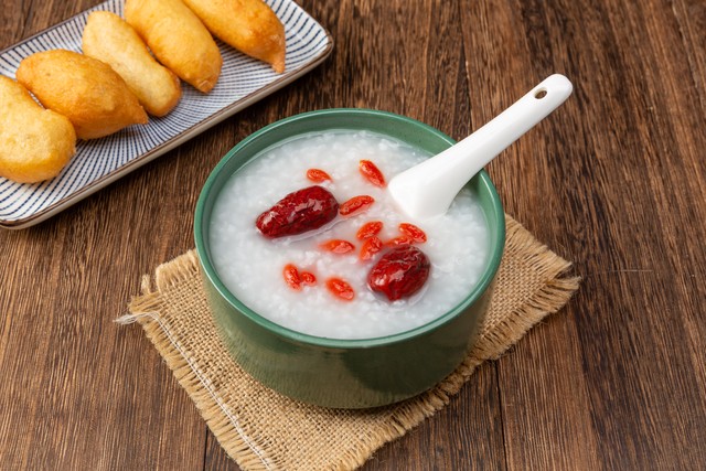 养胃的日子还在持续,养胃吃完饭就胃疼怎么回事