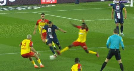 法国10分钟进俩球,巴黎圣日耳曼90分钟进球