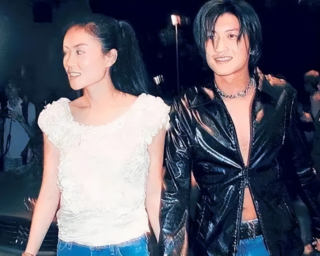 王菲和谢霆锋最真实感情最新消息,谢霆锋王菲机场牵手说明了什么