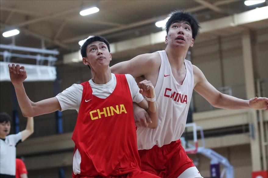 CBA最佳新秀余嘉豪，男篮最坚实的中锋，被称为姚明的接班人