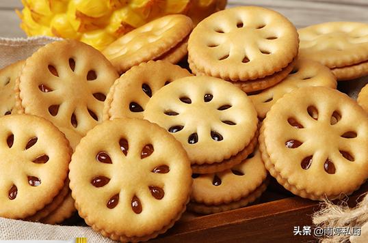 小时候吃的最经典的原味饼干,8090后儿时的非常薄的饼干