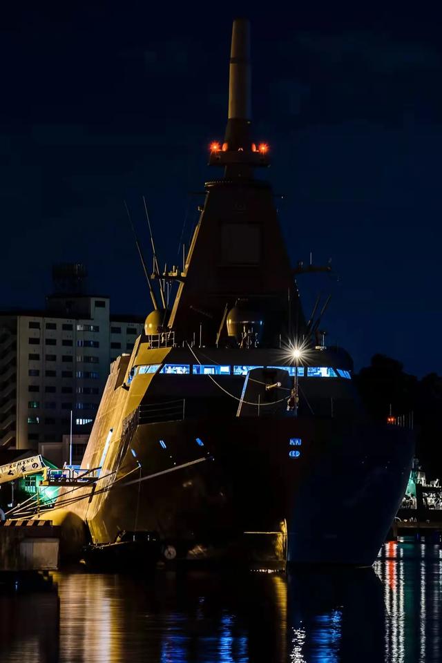 中国引领载人航天热潮,中国最新战舰055