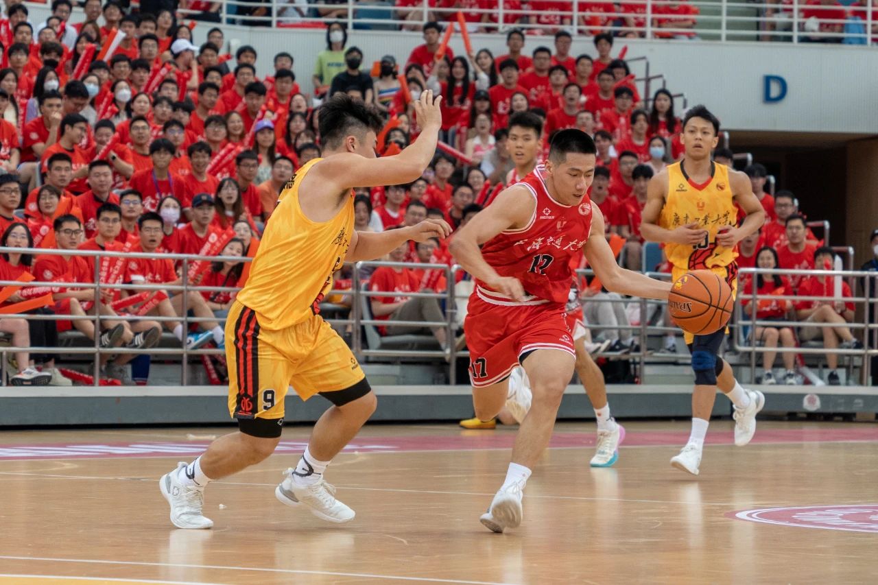 姚明比赛高燃混剪,姚明比赛观众欢呼