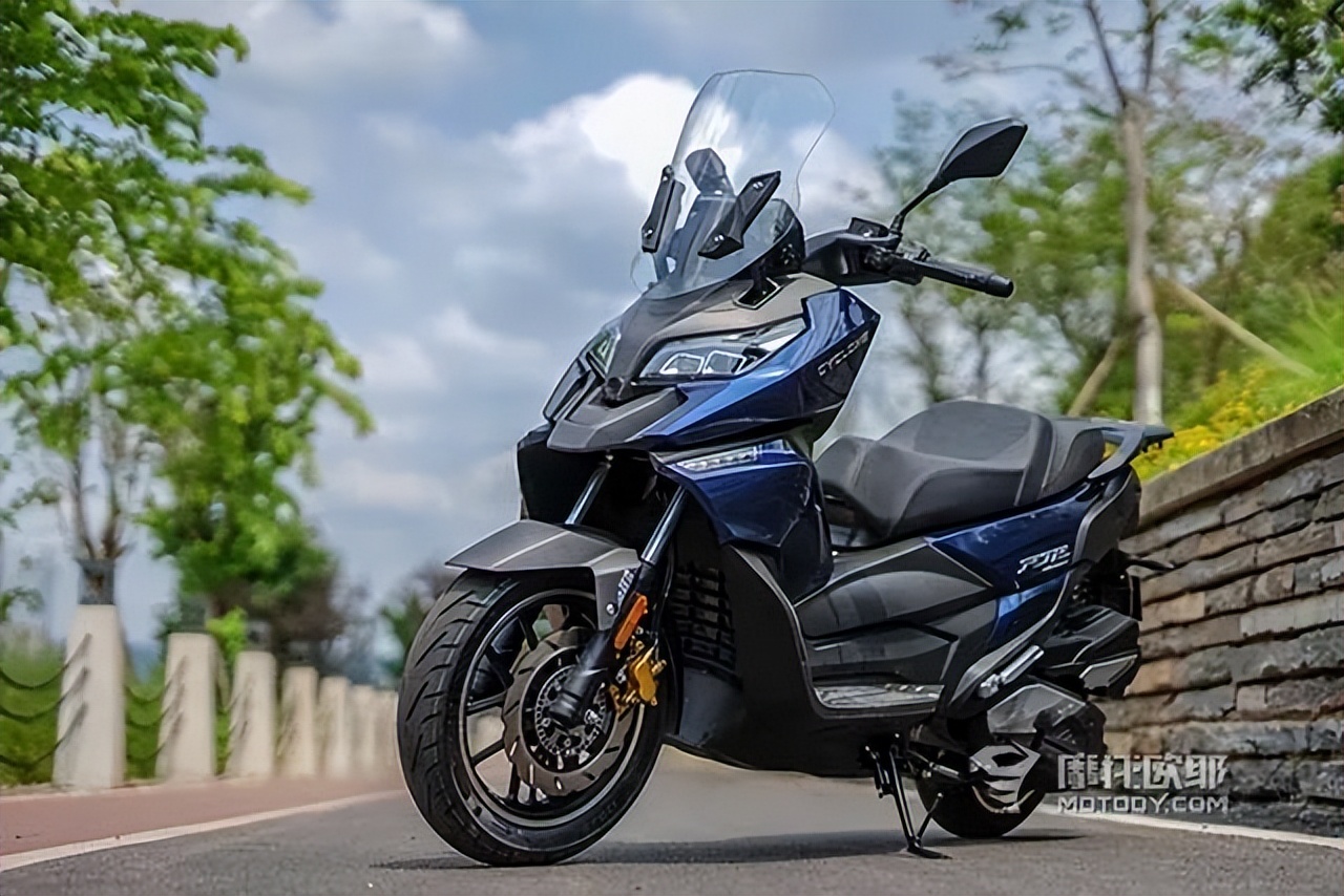 250cc踏板算不算大排量,哪款三万以内250cc踏板值得入手