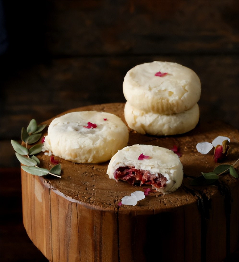 在黑羊王朝时期，中亚地区的鲜花饼，受当地人民的喜爱程度