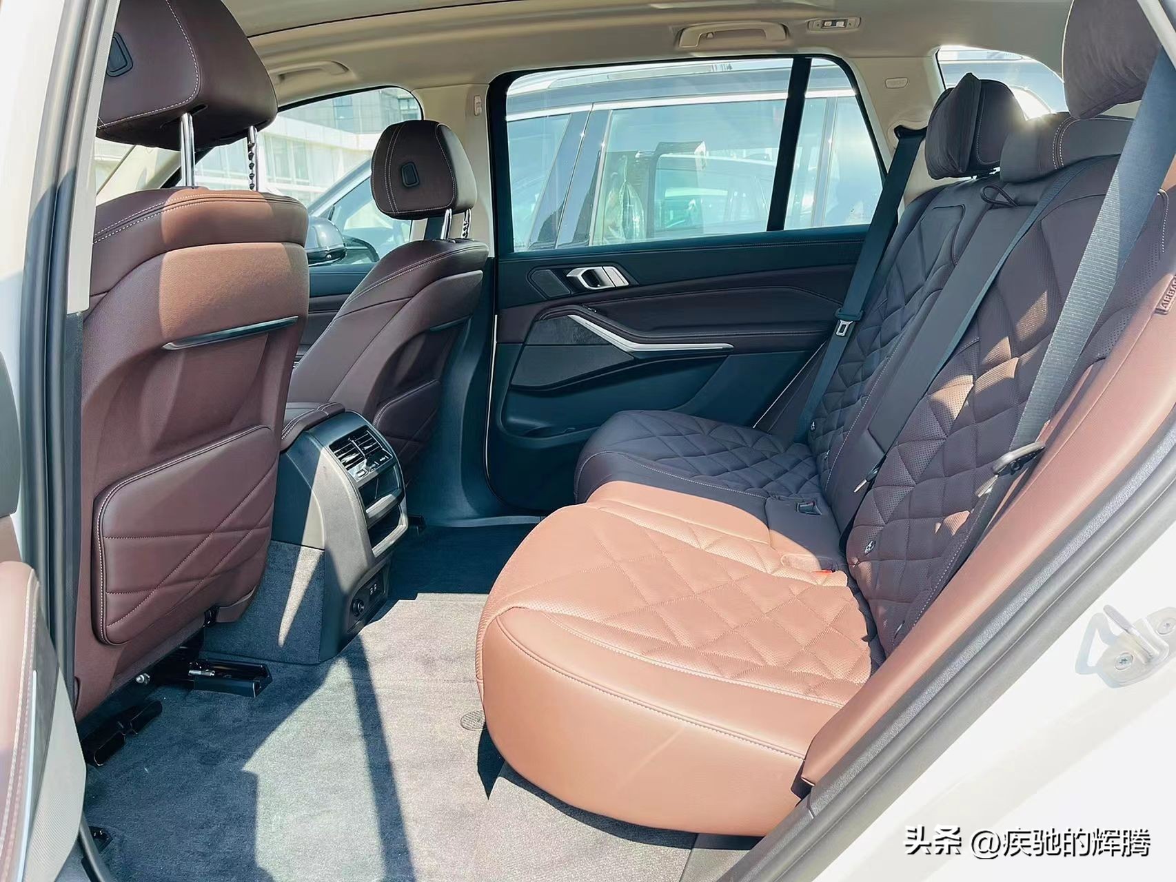 2024款宝马x540li尊享型配置讲解,2022款宝马x540li尊享型落地价