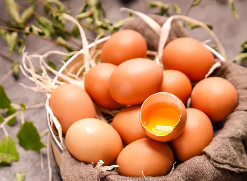 鸡蛋这样做才入味比红烧肉还香,鸡蛋学会这样做比大鱼大肉都好吃