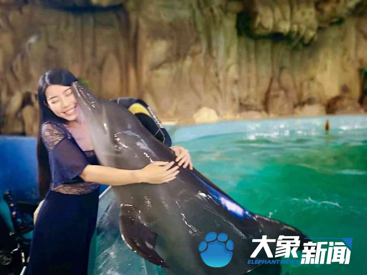 水下洛神何灏浩个人资料,潜水冠军何灏浩