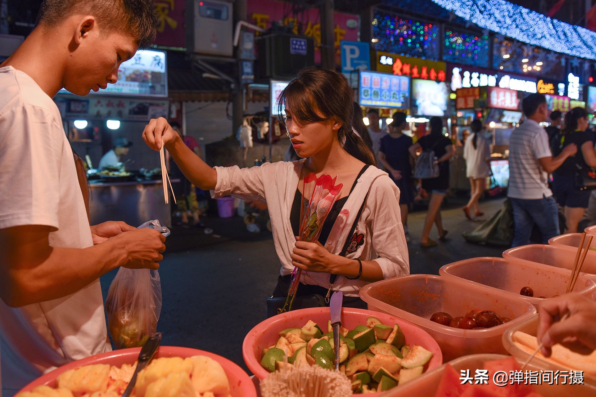 中国3条著名美食街,风味小吃深受游客喜爱,但本地人却不太捧场