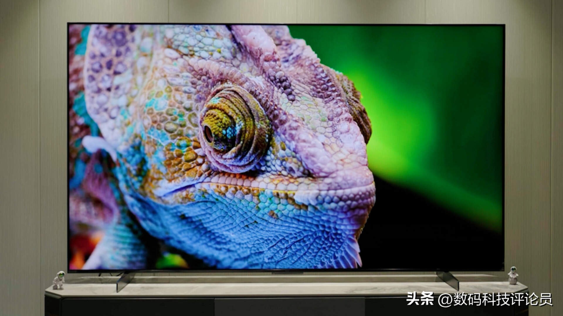 全球首发5000nits+5184分区！TCLX11G体验评测：2023真画质天花板