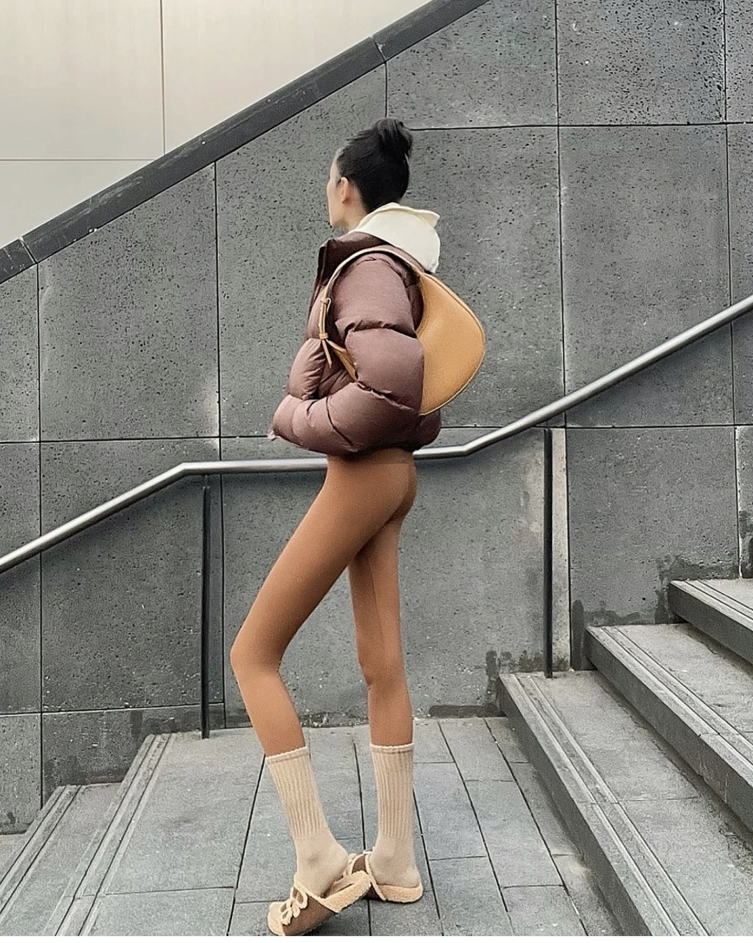 穿羽绒服如何搭配内搭,羽绒服怎么穿搭才好看