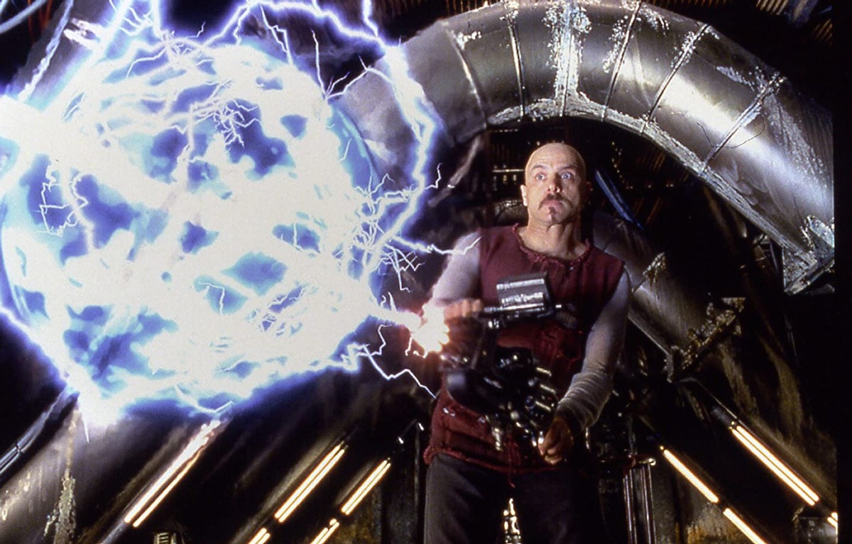 那些主角深藏不露的电影,电影里那些不起眼的隐藏高手