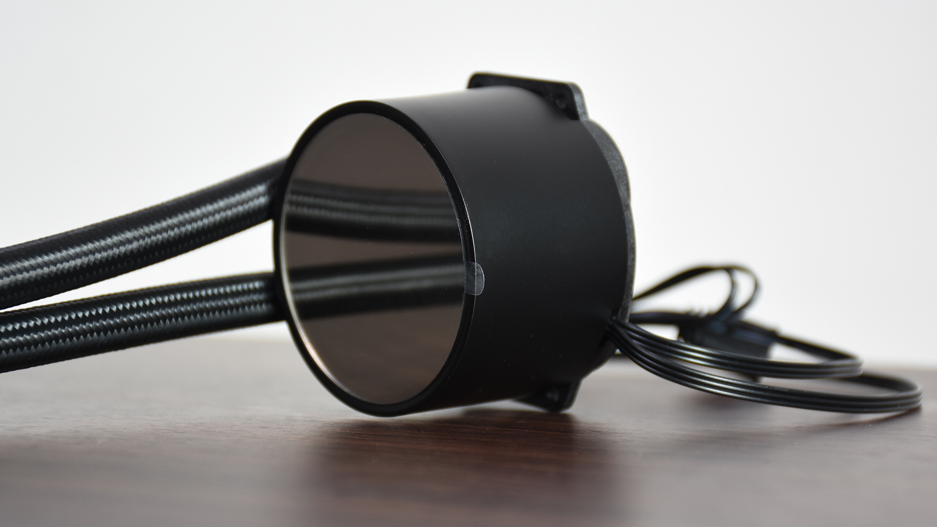 鑫谷御风冰川白机箱,鑫谷昆仑御风机箱安装展示