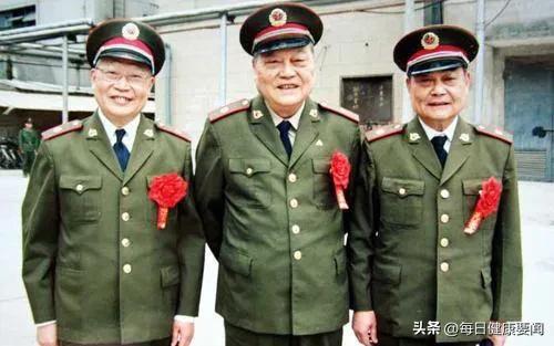 医学专家黎氏三兄弟,黎氏兄弟三院士