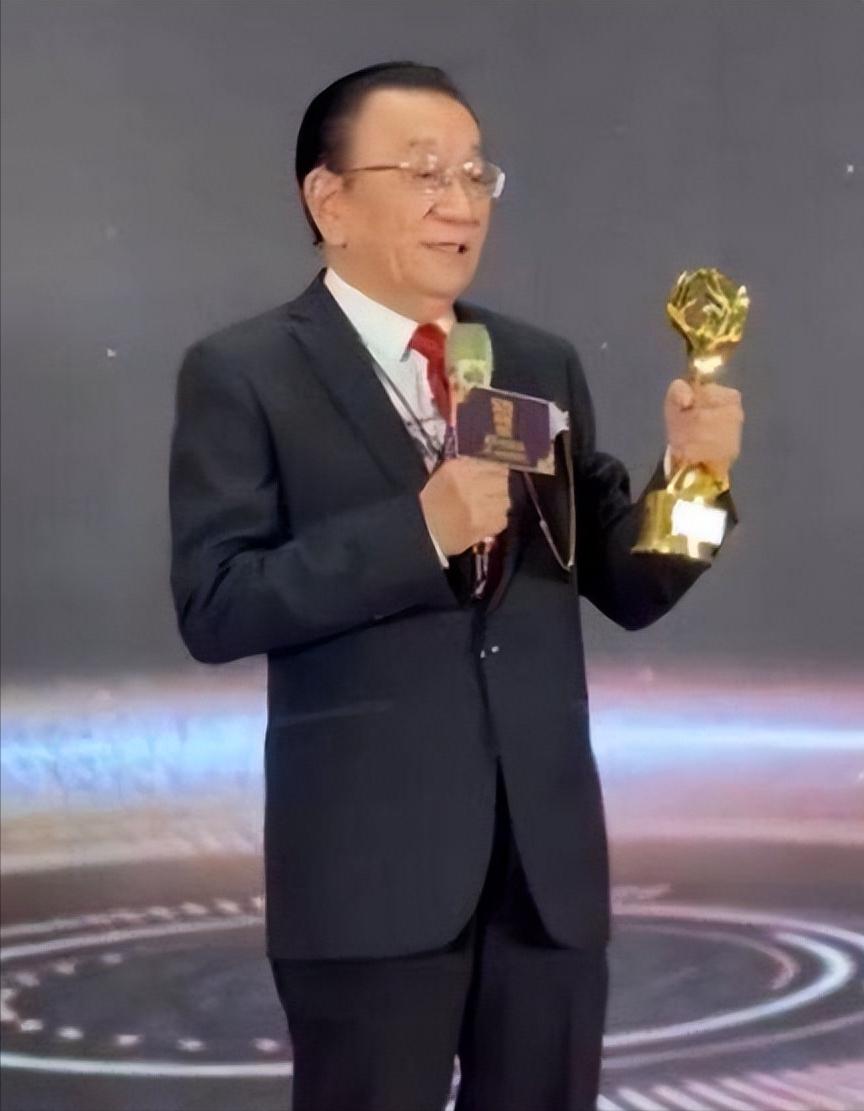 酒驾、卖假货、多次出轨，这4位“老艺人”晚节不保？