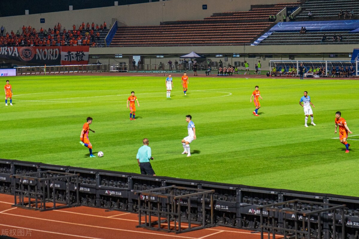 人员选择合理性存疑！国足名单展露峥嵘，我带你逐个位置细细品来