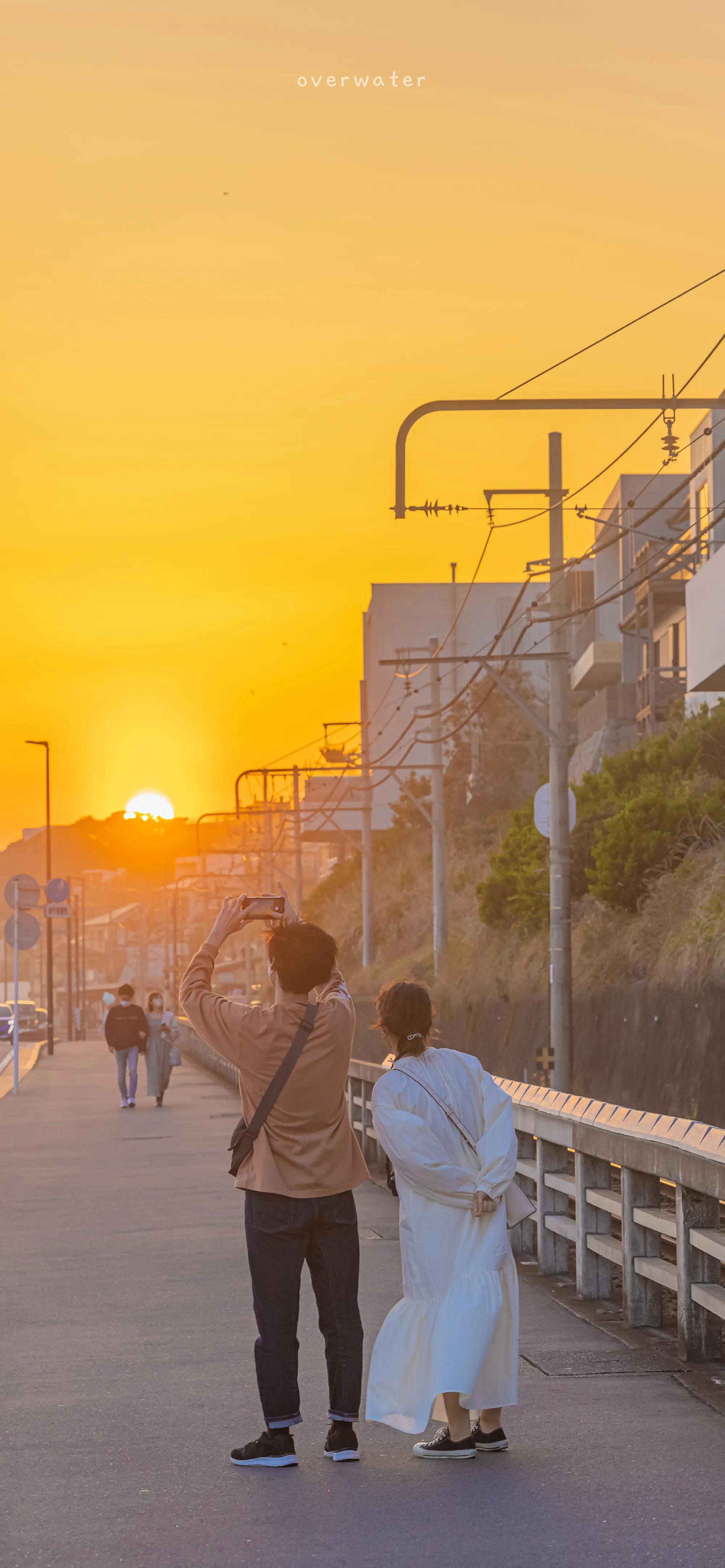“黄昏来了,一切角隅皆为黄昏占领了”那些宝藏句子