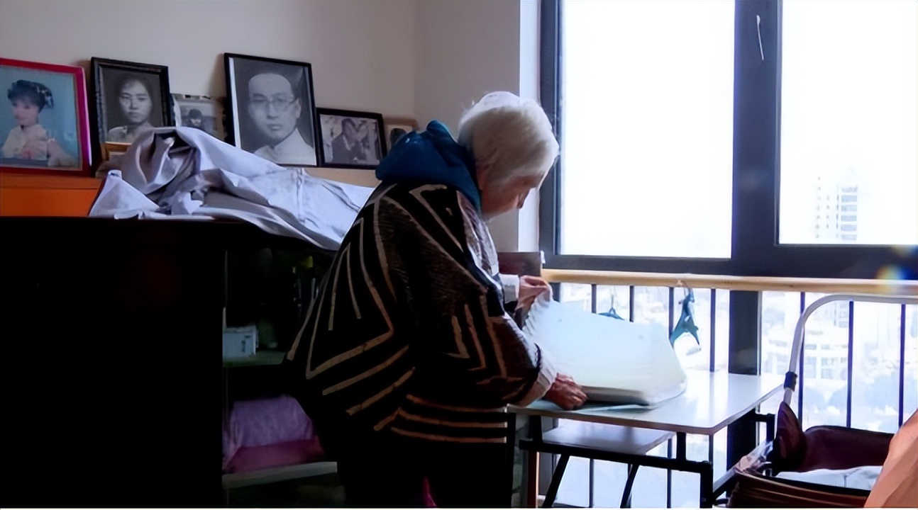 上海老太卖93套房,上海老人卖掉房产