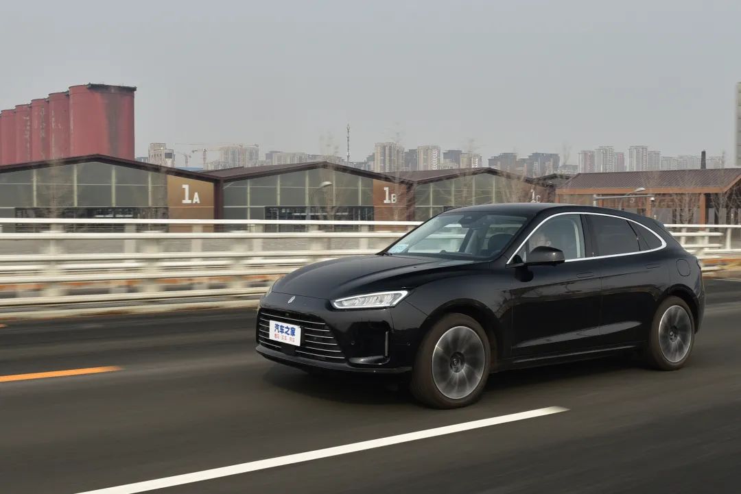 问界m5和汉兰达驾乘感受,问界m5m7油耗