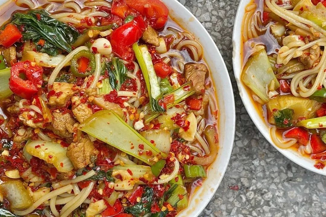 火热的周边游喂饱了本地生活,划算的周边游