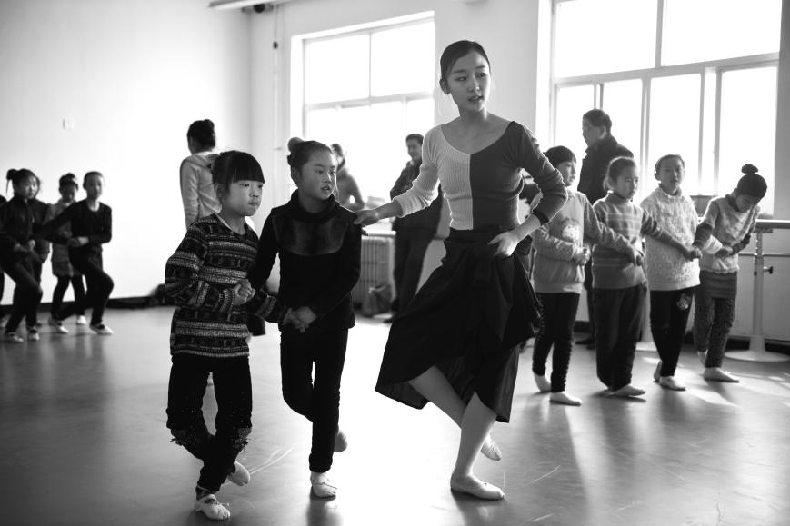 一起温暖乡村孩子的心灵公益项目,守护花蕾公益项目惠及山区女童