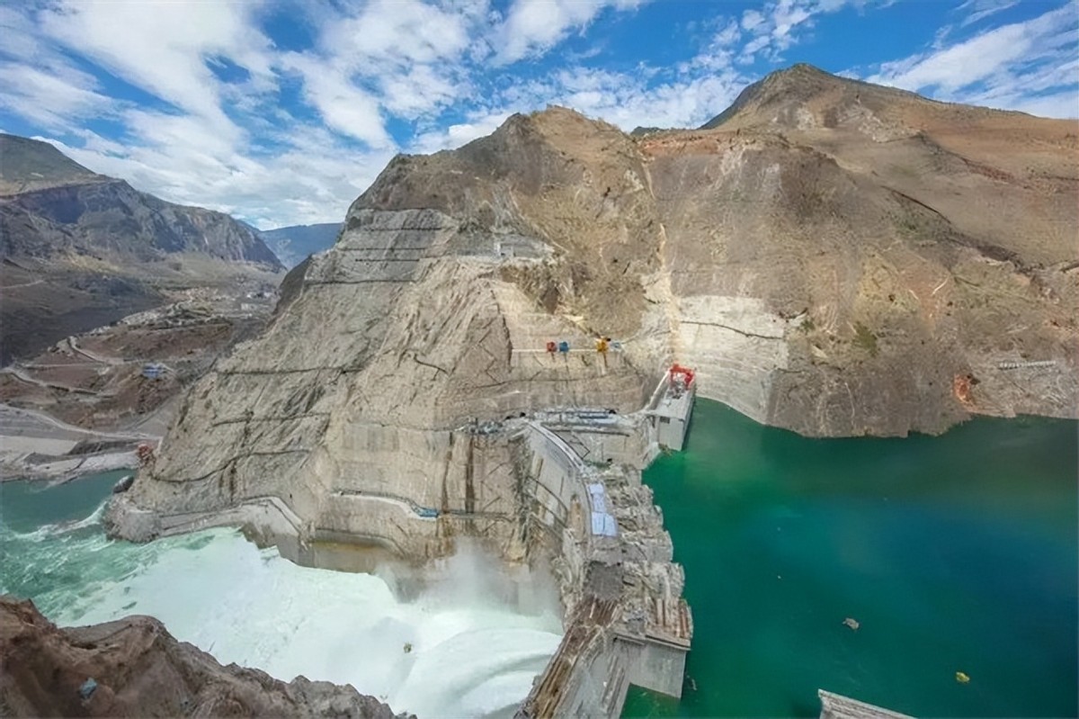 乌东德水电站创造的世界之最,中国第四大水电站乌东德投产发电